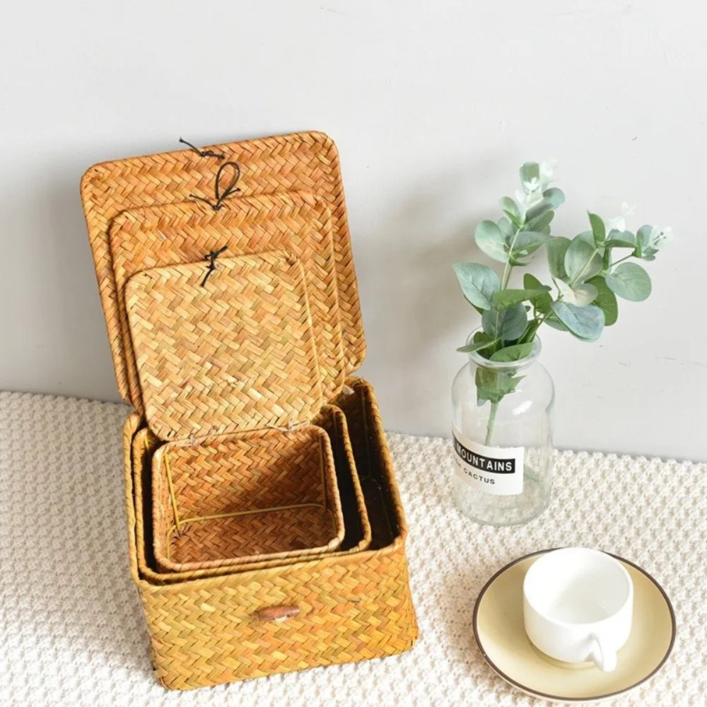 Eco-Friendly Sea Grass Wicker Shelf Baskets with Lid.
