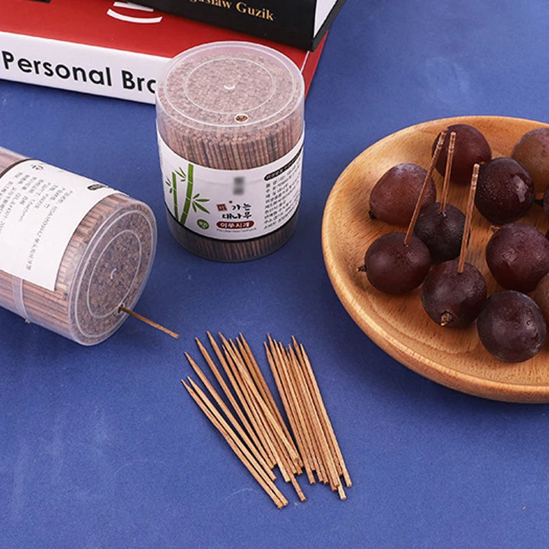 800pcs Disposable Bamboo Toothpicks.
